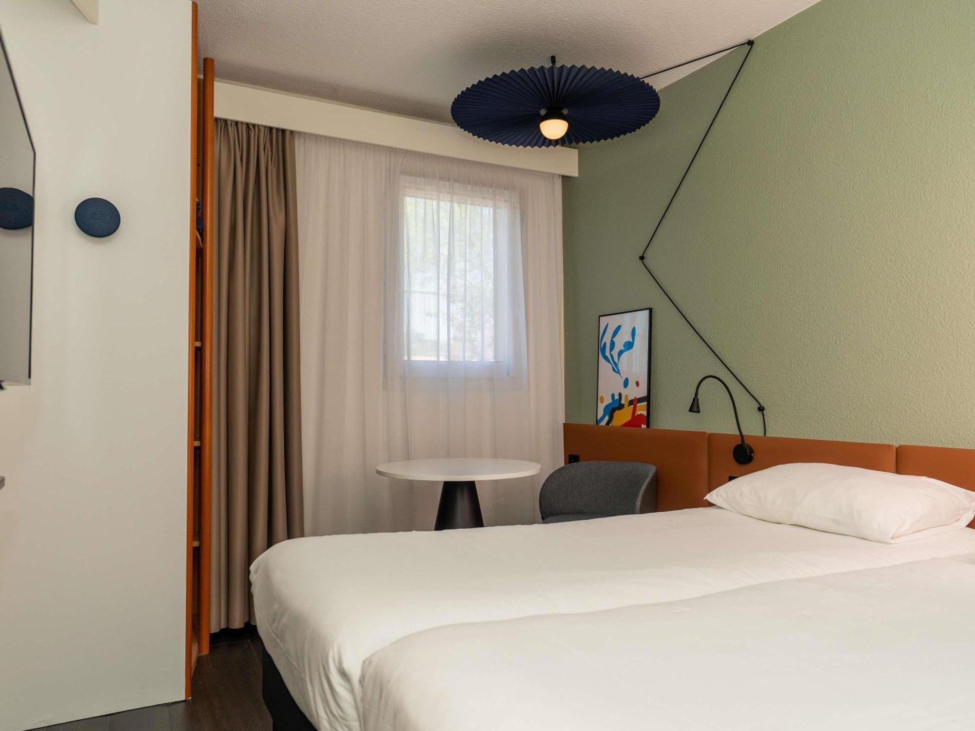 Standard Room 2 Single Beds