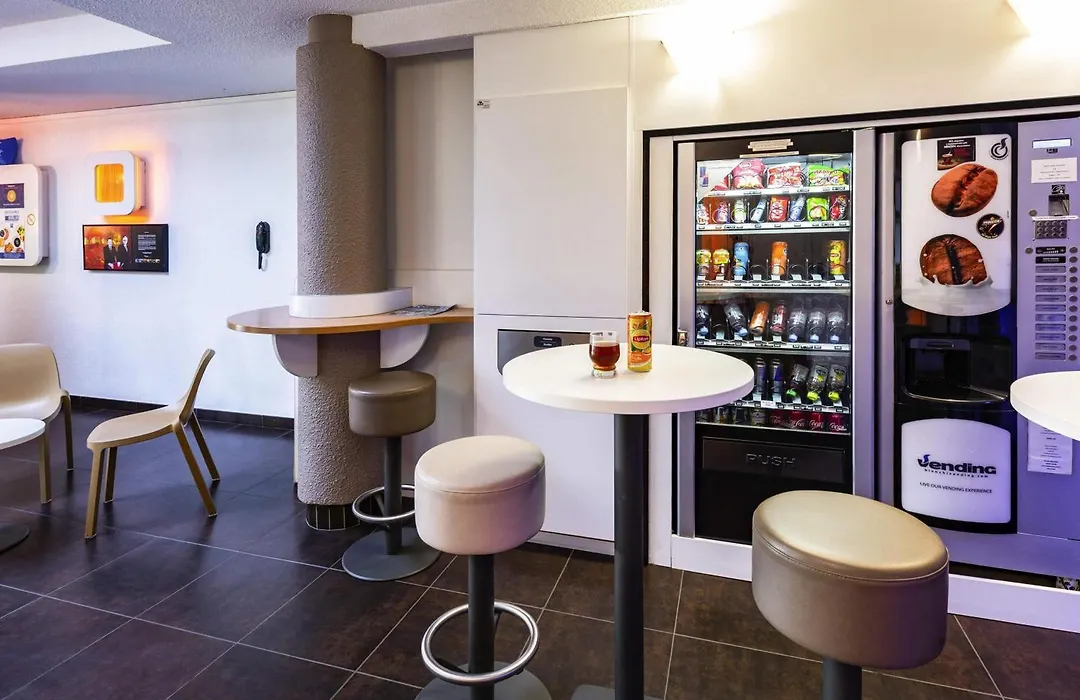 ibis budget Orange Centre-1