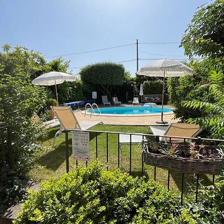 Chambres D'Hotes Et Gites Le Mas Mellou-3